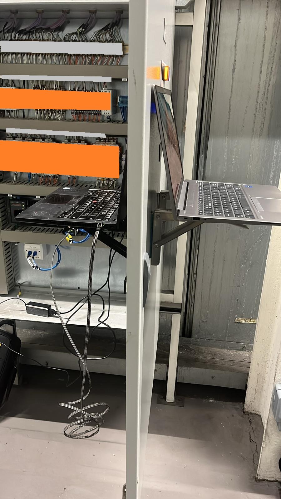 Portable Magstand workstation in an engineering environment