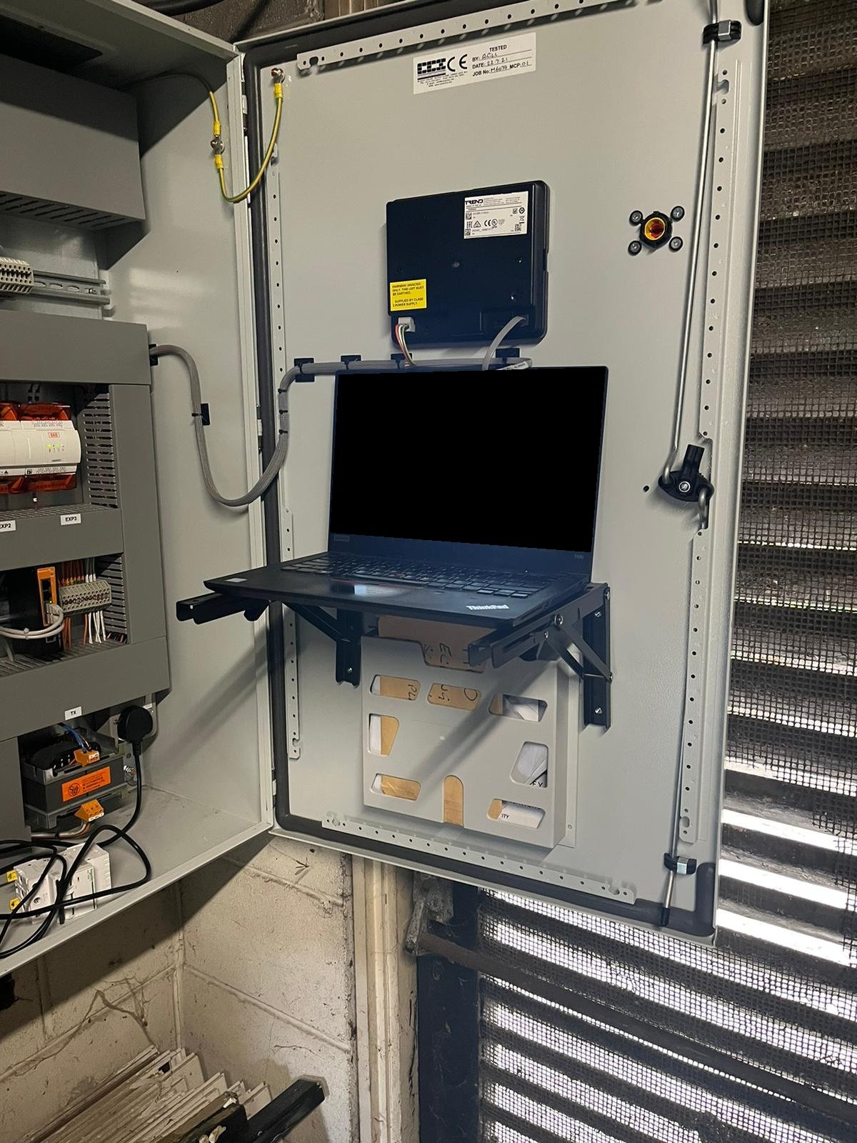 Magstand magnetic laptop support used on industrial equipment